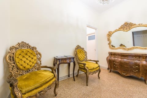 Victoria Queens Palace Apartments Apartment in Athens