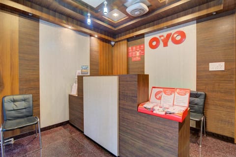 OYO Flagship Varcity Plaza Near Ragigudda Sri Prasanna Anjaneyaswamy Temple Hotel in Bengaluru