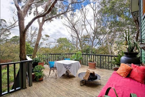 View (from property/room), Balcony/Terrace, Seating area, Garden view