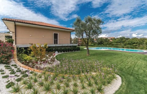 Garden, Decorative detail, On site, Swimming pool