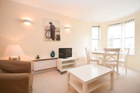 Town or Country - Osborne House Apartments Apartment in Southampton