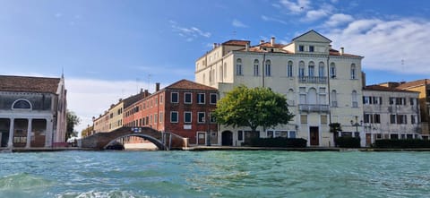 Property building, River view, Location