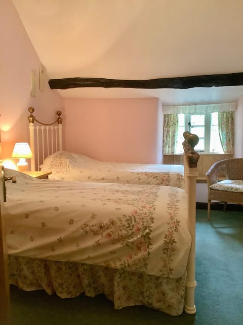 The Barn and Pinn Cottage Bed and Breakfast in East Devon District