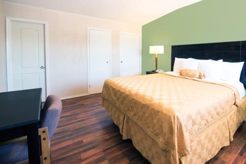 Executive Inn & Kitchenette Suites-Eagle Pass Motel in Eagle Pass