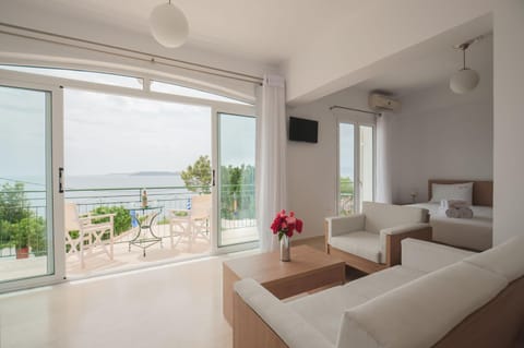 Living room, Bedroom, Sea view