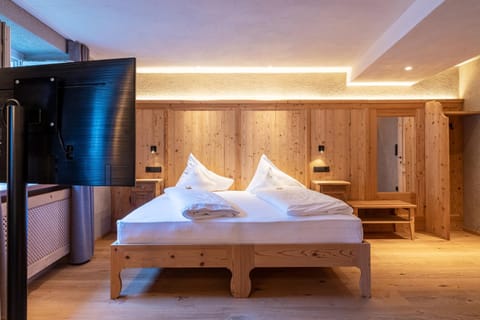 Hotel Goldenes Roessl-adults only Hotel in Brixen