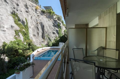 Balcony/Terrace, Swimming pool