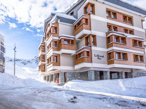 Apartment Grand Roc - Val Claret-1 by Interhome Apartment in Tignes