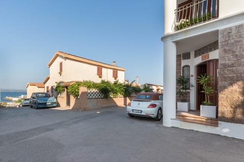 Stella Moresca Luxury Villa Chalet in Calasetta
