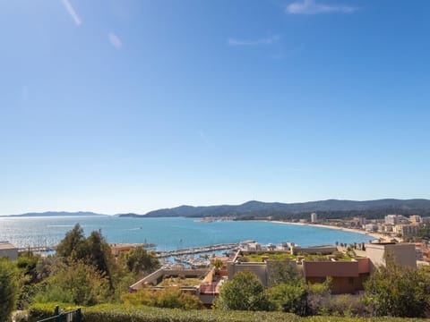 Apartment Les Mandariniers by Interhome Condo in Le Lavandou