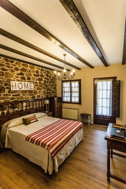 Posada Real La Montañesa Country House in Western coast of Cantabria