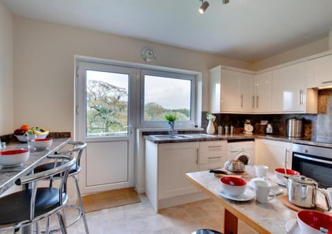 Castle View Apartment in Saundersfoot