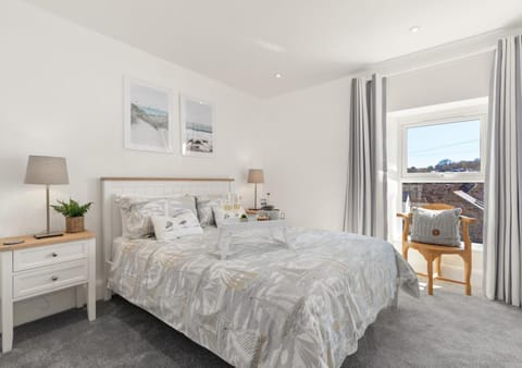 Enfield House Apartment in Saundersfoot