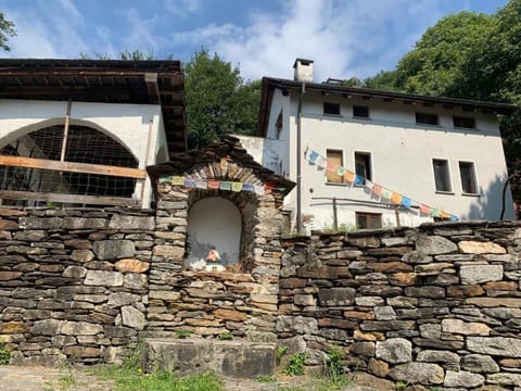 Secret Mountain Retreat Valle Cannobina (for nature Lovers only) Nature lodge in Canton of Ticino