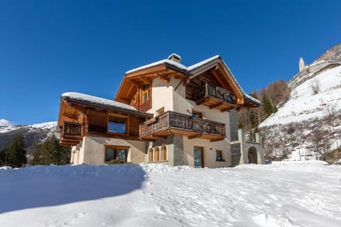 Chalet Roberta Condo in Canton of Grisons