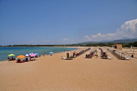 Lagouvardos Apartments Condominio in Messenia