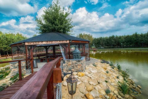 Nearby landmark, Spring, Day, Natural landscape, BBQ facilities, Fishing, Garden, Garden view, Lake view, Area and facilities, Sports, Entertainment