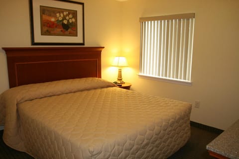 Affordable Suites of America Augusta Hotel in Martinez