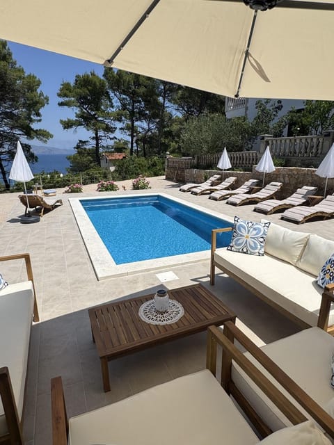 Sea view, Swimming pool
