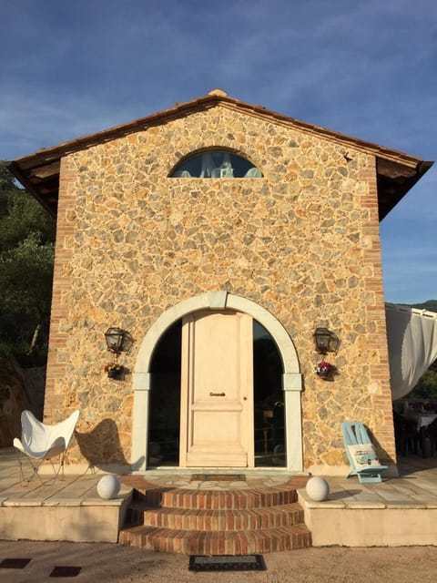 Facade/entrance, Summer