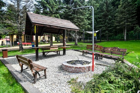 Ośrodek Pszczółka Krasnobród Nature lodge in Lviv Oblast