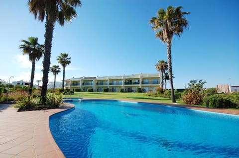 Apartment Coelha Beach - Pool - Free Wi-Fi - Air Con Appartamento in Guia