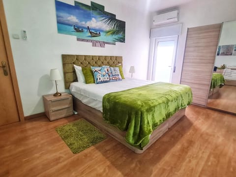 Luxury 3 Bedroom Apartment - Portimão Apartamento in Portimao