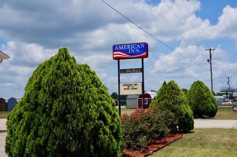 Property building, Property logo or sign, Street view