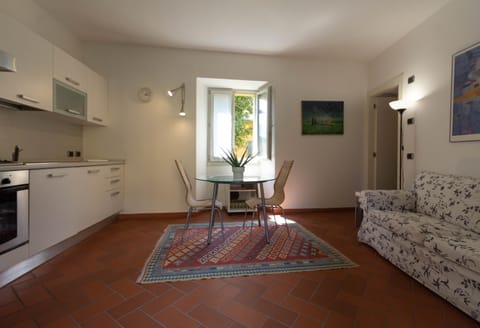 Mamma Ciccia Holiday Home - Conventino Condo in Mandello del Lario