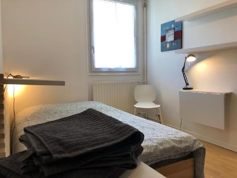 Chambre paisible tout confort Bed and Breakfast in Corbeil-Essonnes