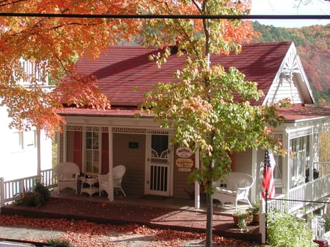 Property building, Street view