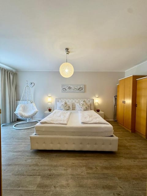 Bed, Bedroom, wardrobe