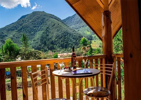 Balcony/Terrace, Mountain view