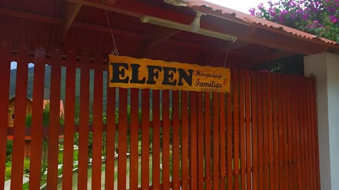 Elfen hospedaje familiar Alojamiento y desayuno in Department of Pasco
