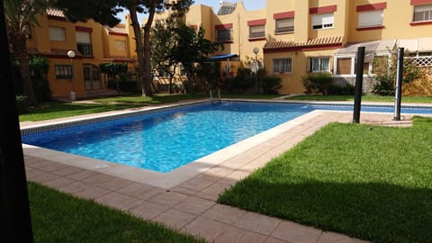 Garden, Swimming pool