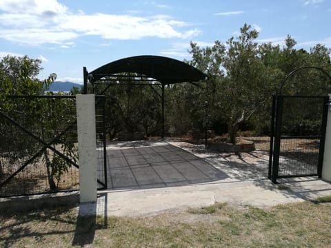 Glastri Ammouliani House in Halkidiki