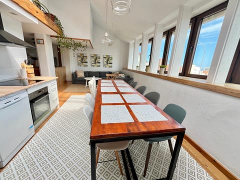 Casa Pedregalejo. Grupos-Familias House in Malaga