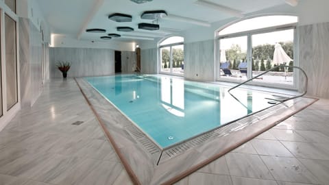 Property building, Swimming pool