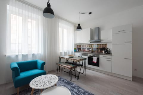 Let it be Vienna U1, U2, U4 Karlsplatz Oper Apartment in Vienna