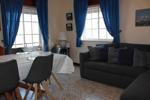 Living room, Dining area, River view