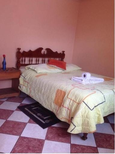 Hostal Rincón Del Turista Bed and Breakfast in Imbabura Province