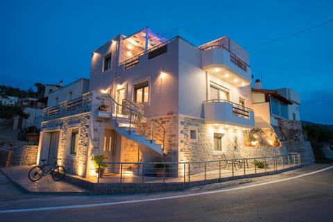 Hercules Apartment in Crete