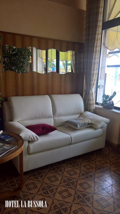 Living room, Lobby or reception, Seating area