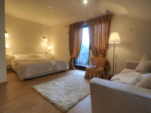 Guest house Sara Latin Bed and Breakfast in Lika-Senj County