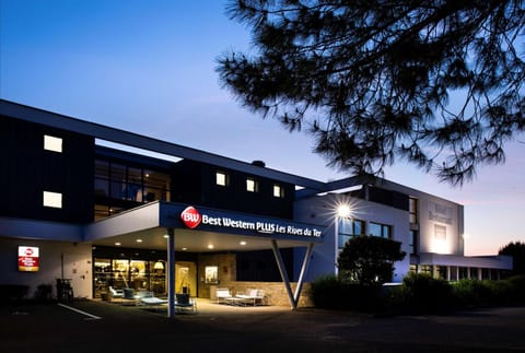 Property building, On site