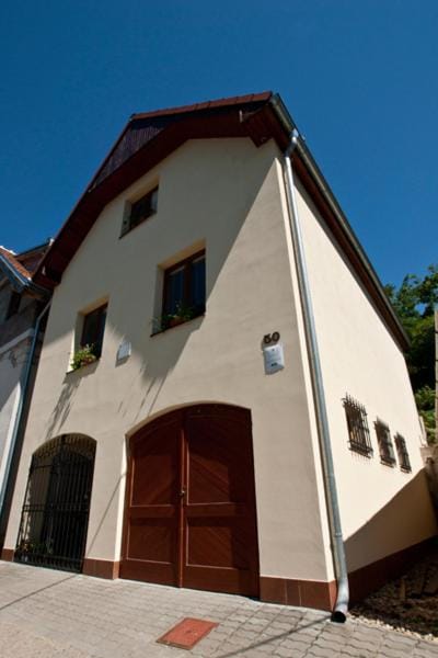 Chalupa - Sklep Starovice House in South Moravian Region