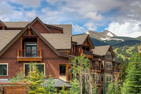 Water House on Main Street Apartment hotel in Breckenridge