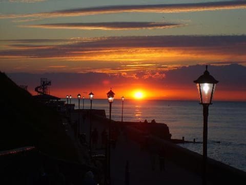 Sandcliff Guest House Bed and Breakfast in Cromer