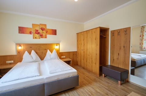 Hotel Gasthof Stenitzer Bed and Breakfast in Schladming