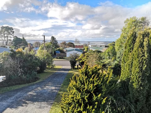 Hillside Heaven quiet and comfortable House in Rotorua